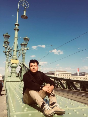 BERHARAP TERJAGA DI BUDAPEST
