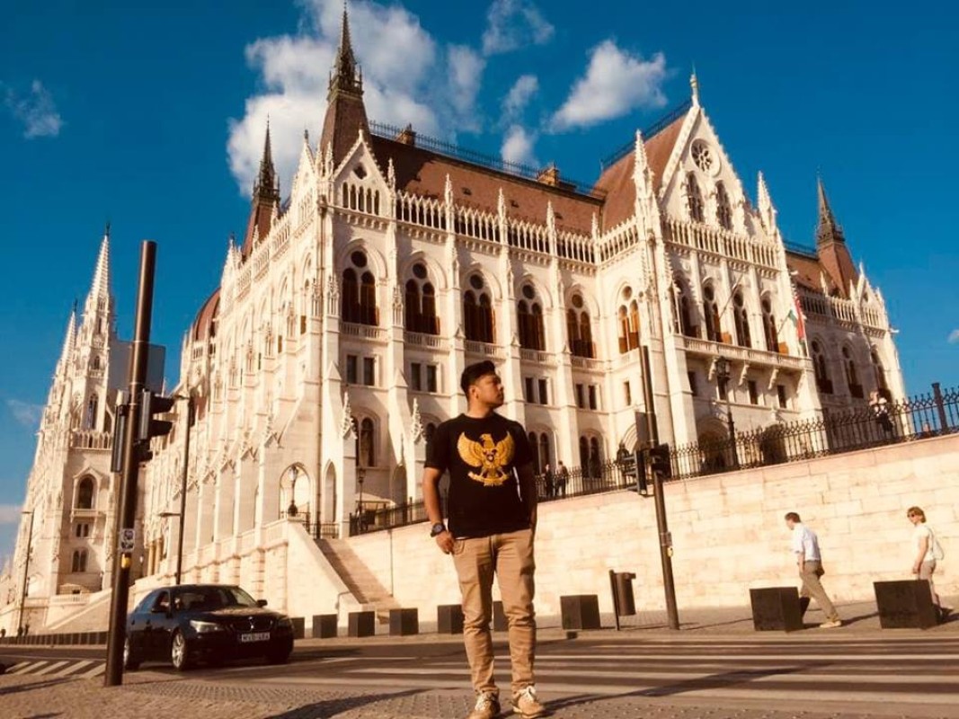KEJUTAN SETIBA DI BUDAPEST